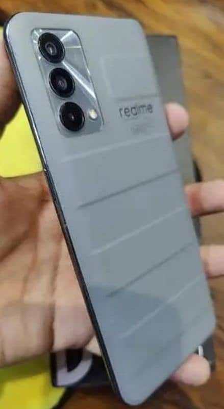 realme gt master 10/10 box and mobile 8/128 3