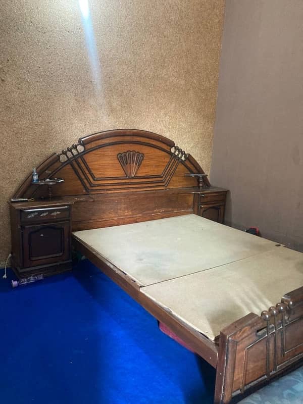 bed king size for sale urgent 2