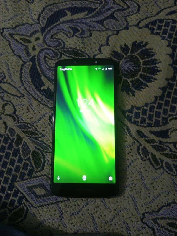 Infnix and moto g6play. . . Infinix 7k motog6play 9k 6