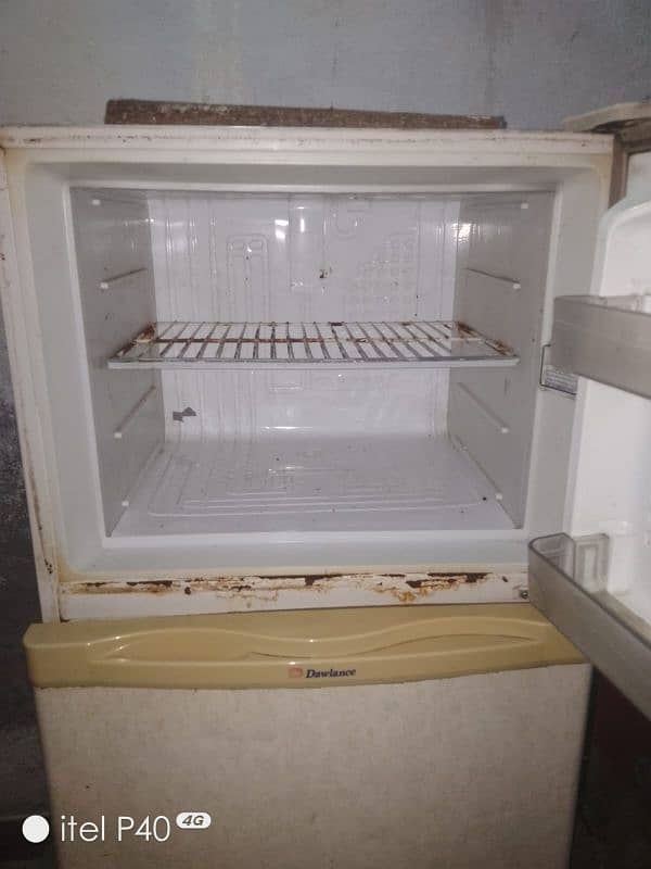 Dawlance fridge FOR SALE 1