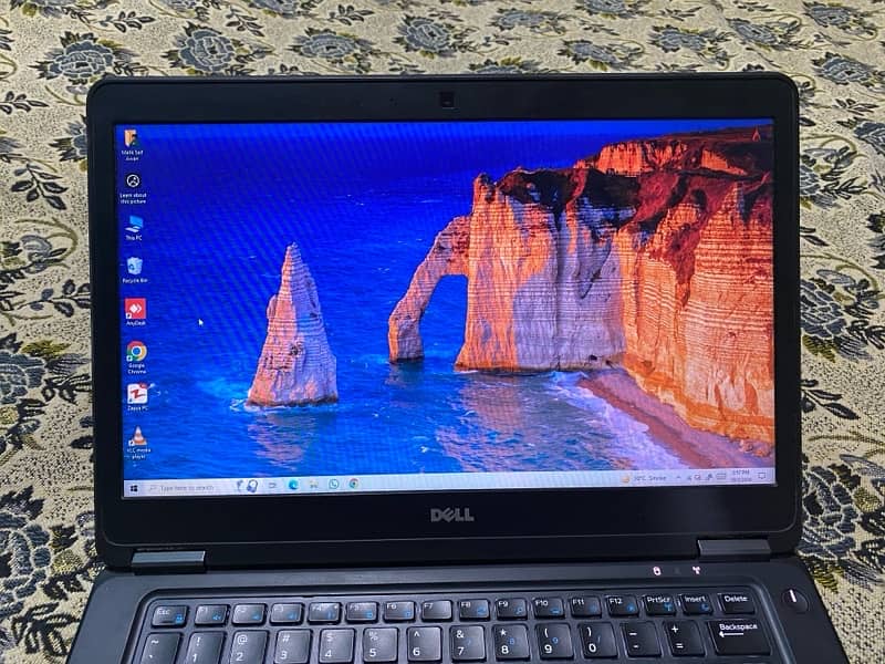 Dell, core i5, 5th generation, black 0