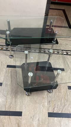 1 centre table and 1 side table for sale