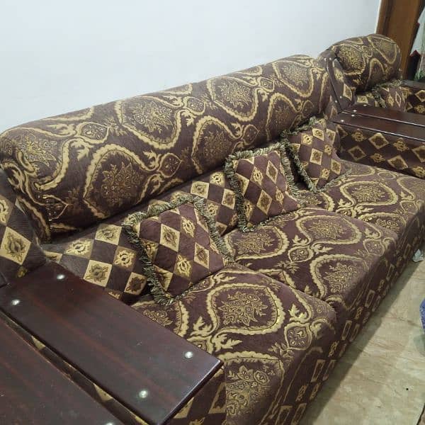 Sofa set for sale in good condition 3