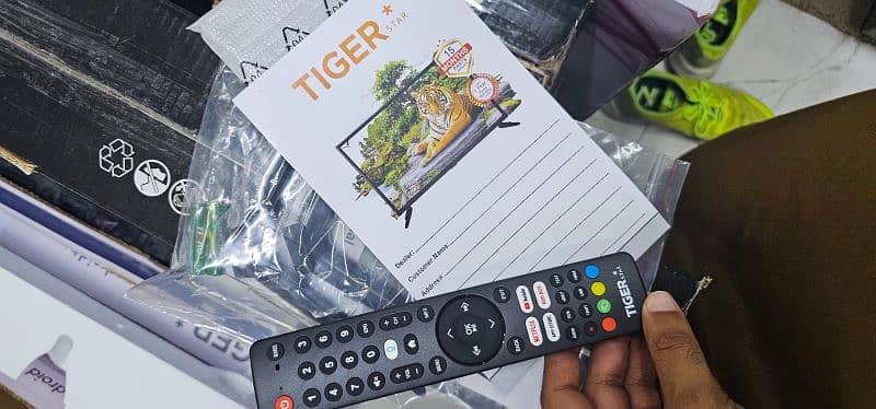 tcl 32 inch led tiger model 4k smart android full hd 03224342554 2