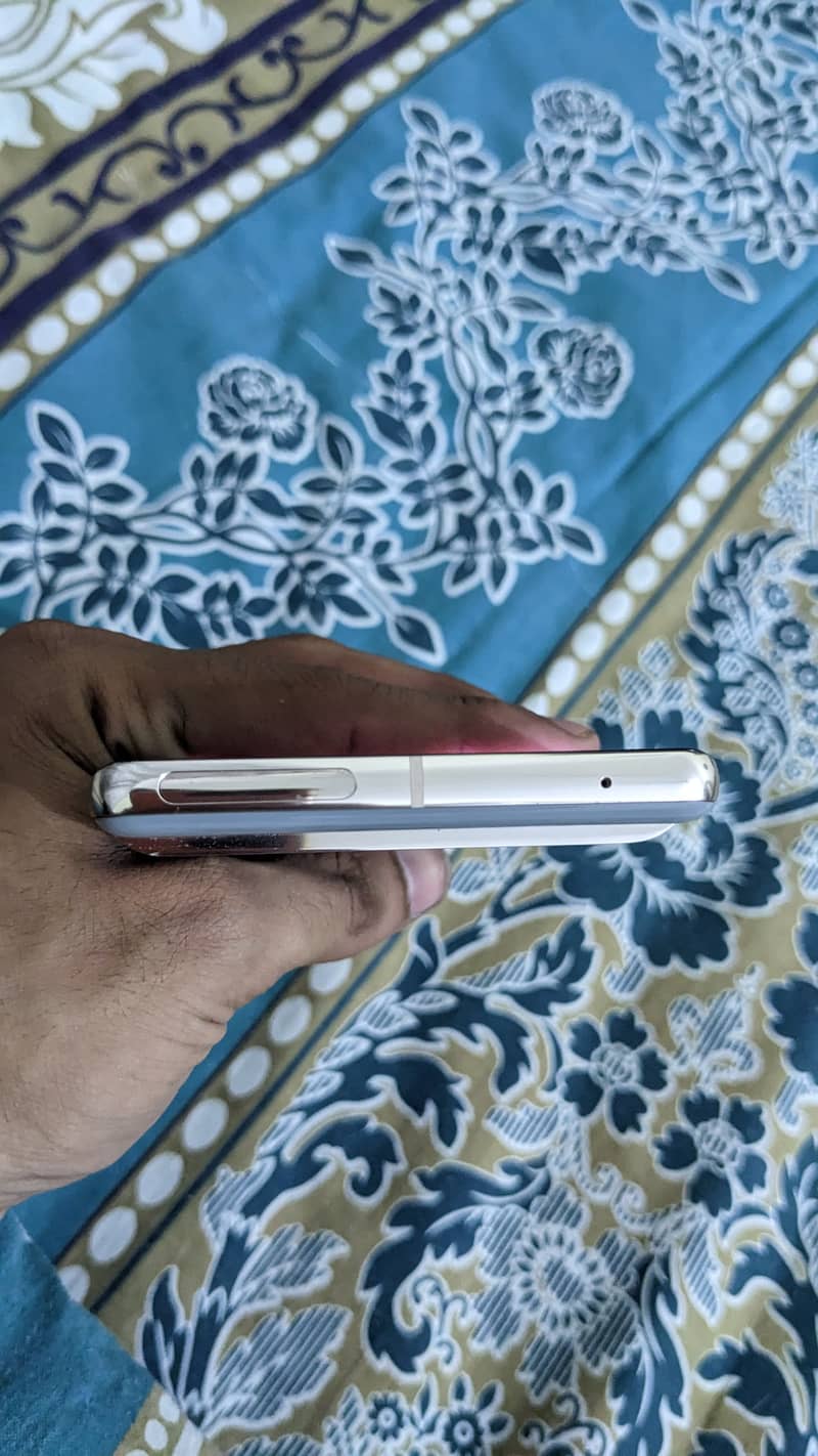 Google Pixel 7 Pro Non Pta 4