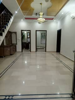 30*60 double unit used house For sale in G-13