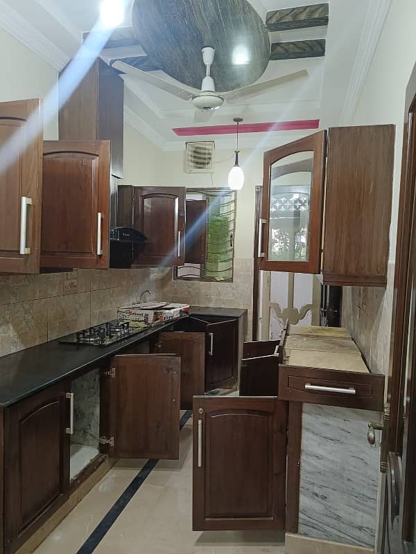 30*60 double unit used house For sale in G-13 14