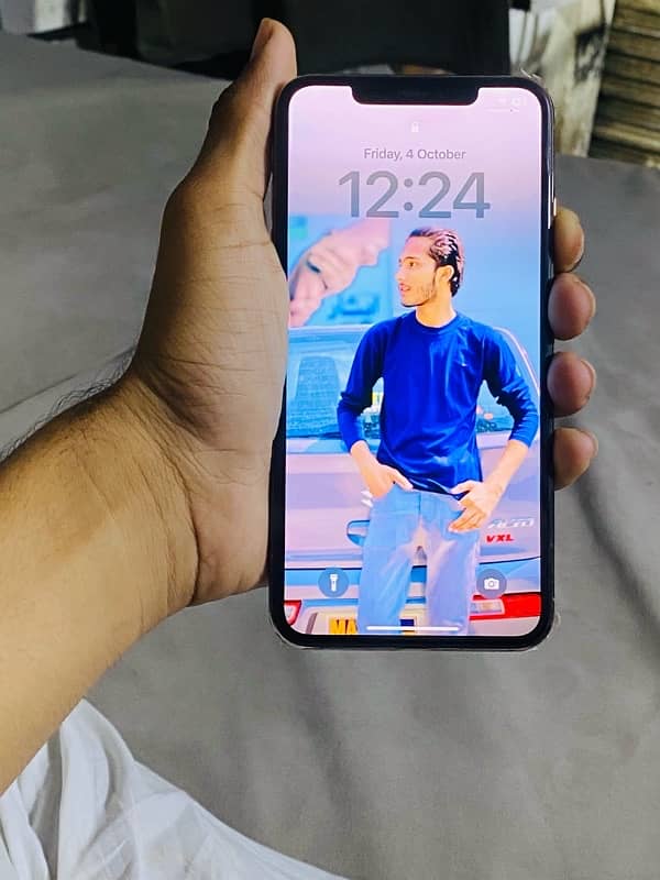 iPhone 11 pro Max [ Exchange possible ] 7