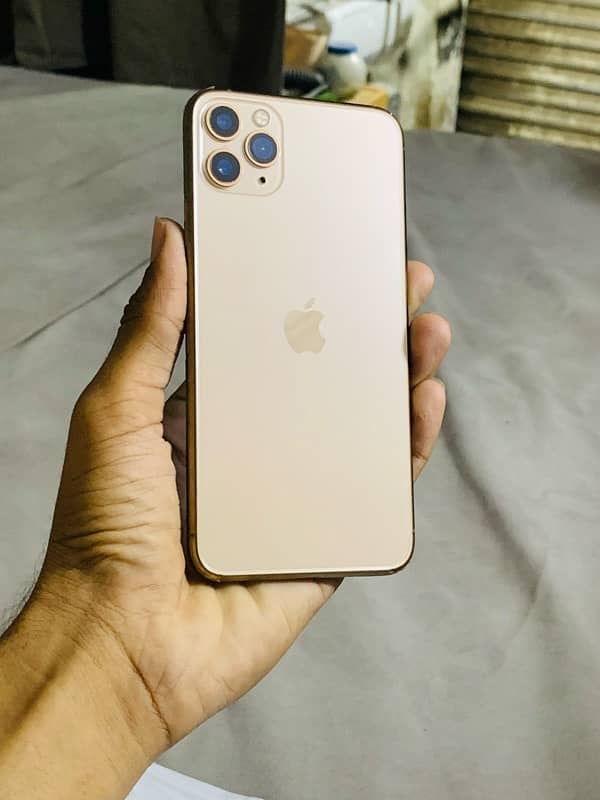 iPhone 11 pro Max [ Exchange possible ] 8