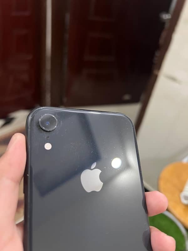 iphone xr 1