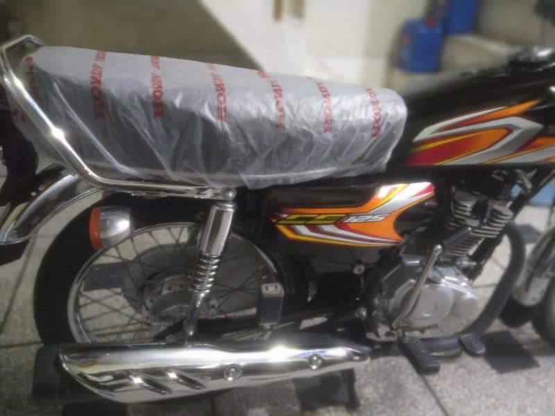 honda cg125 2022model totally janion condition 9