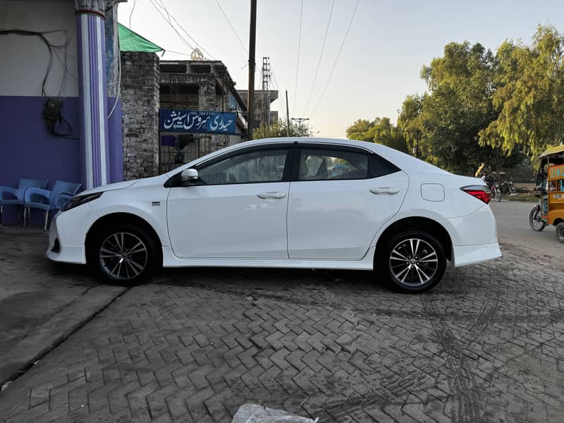 Toyota Corolla Altis 2022 ALTIS X 1.6 8