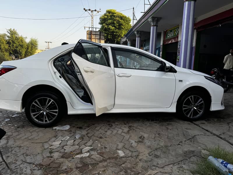 Toyota Corolla Altis 2022 ALTIS X 1.6 10