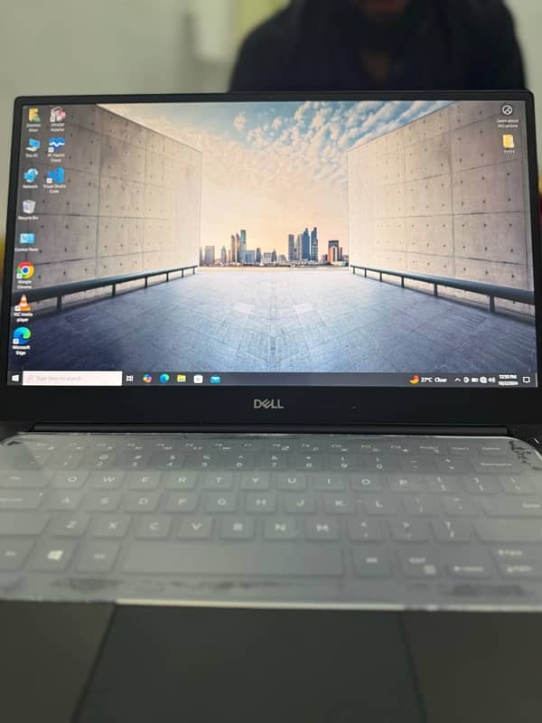 Dell precision 5540 core i7 9th generation in 10/10 condition. 5