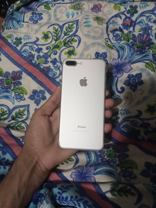 iPhone 7plus 128GB battery charge bakya  Sara gunam 1