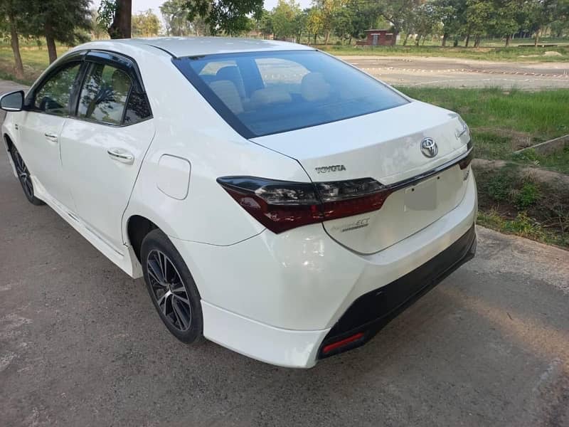 Toyota Corolla Altis 2018 1