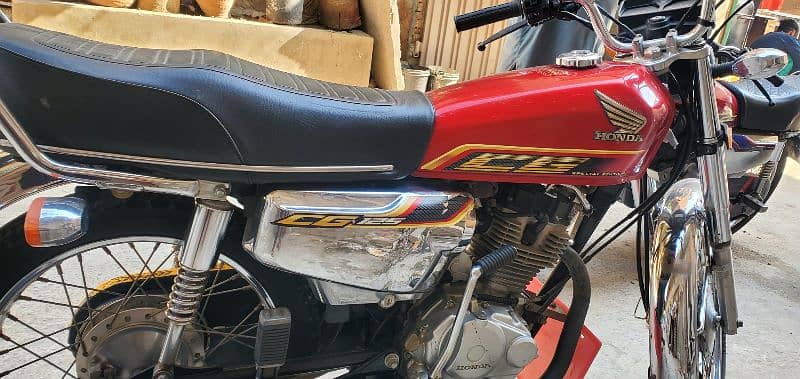 Honda 125 Special Addition 3