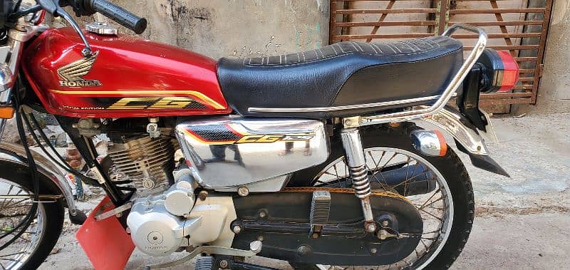 Honda 125 Special Addition 5