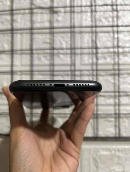 Iphone 11 Non pta Factory unlocked 64gb 4