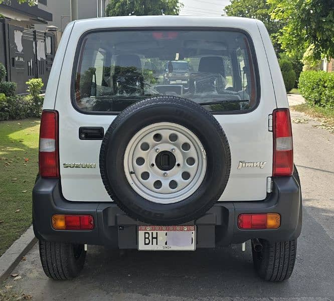 Suzuki Jimny Sierra 2019 TURBO HUD SHAPE 1328cc 3