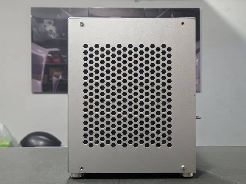 Mini itx gaming pc ( sff 5L case ) i3 10100 + rtx 3050 2