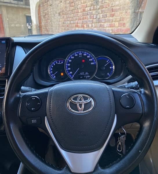 Toyota Yaris 2020 4