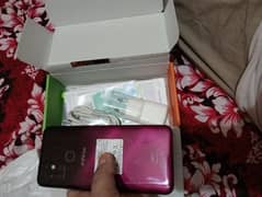 lnfinix hot 10  64 gp full box Sath 10by 11. home used 0