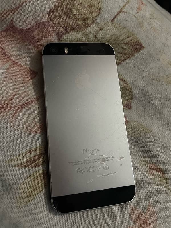 iphone 5s  16 gb pta approved 2