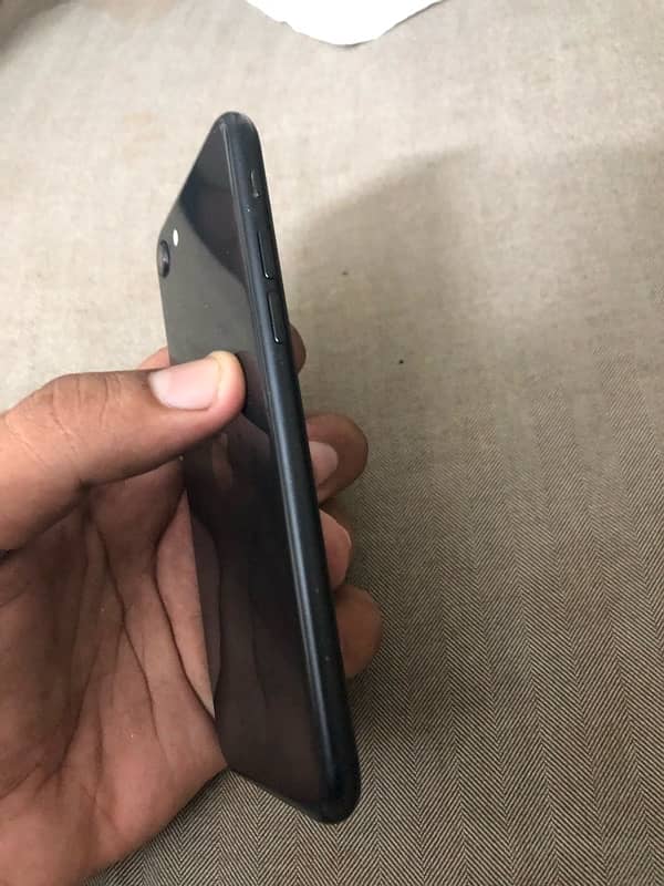 IPHONE SE 2020 PTA APPROVED 5