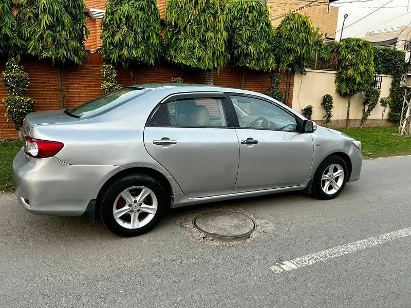 Toyota Corolla GLI 2013 3