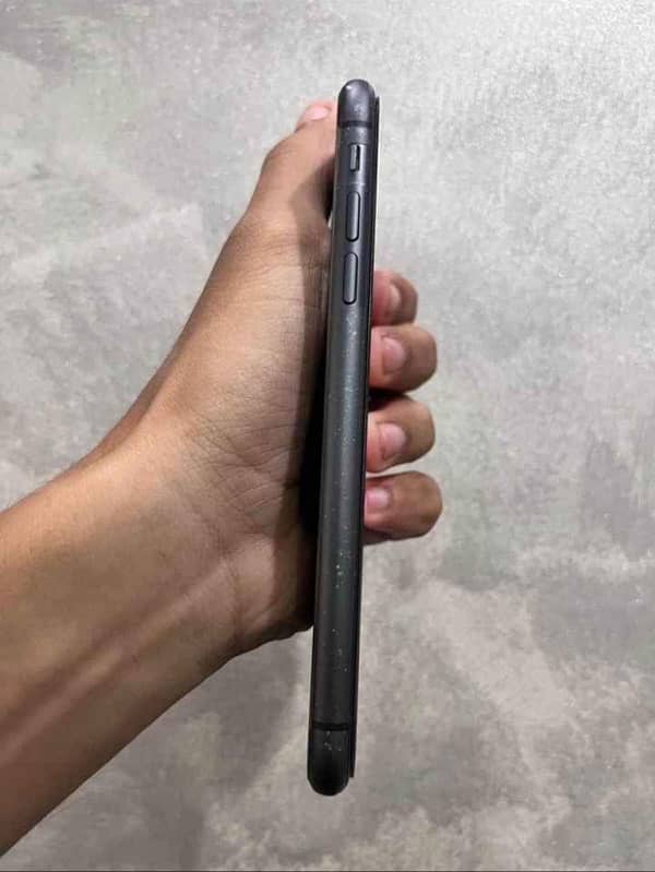 iPhone 11 PTA APPROVED 2