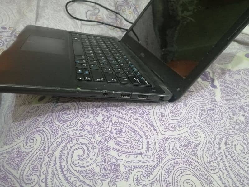 Dell Latitude 3380 6