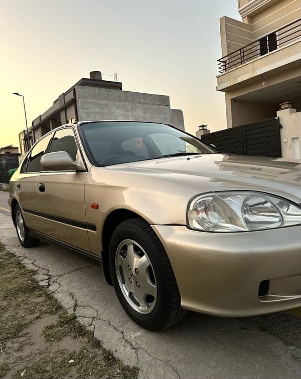 Honda Civic 2000 EXI Prosmatec in Excellent Conditon. 9