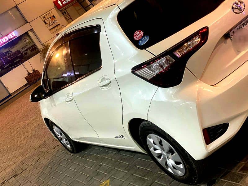 Toyota Vitz 2019 5