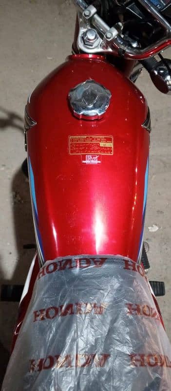 Honda CG 125 2024 model first owner karachi num 03100206928 6