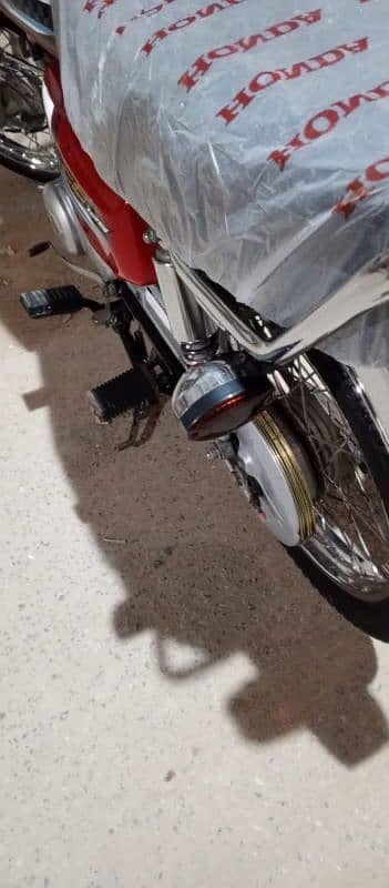 Honda CG 125 2024 model first owner karachi num 03100206928 8