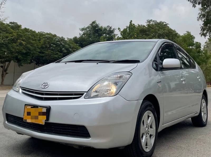 Toyota Prius G Touring Selection 1.5 Excellent Condition 7