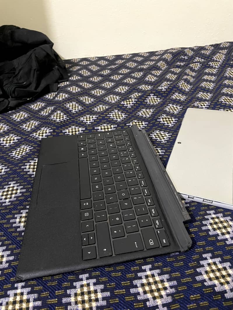 SURFACE PRO 6 I5-8TH generation 7