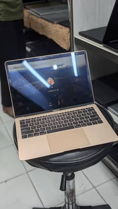 APPLE MACBOOK AIR 2019