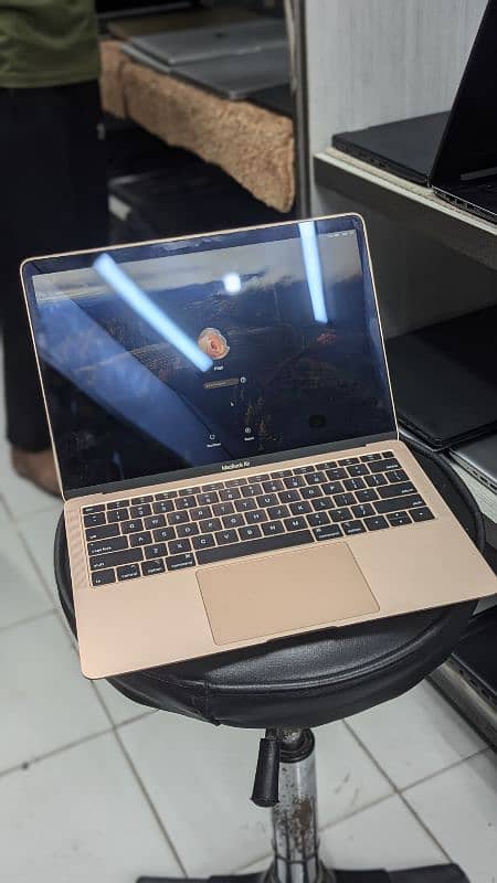 APPLE MACBOOK AIR 2019 0