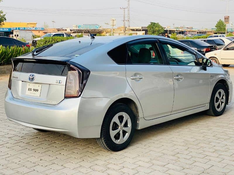 Toyota Prius 2012 8