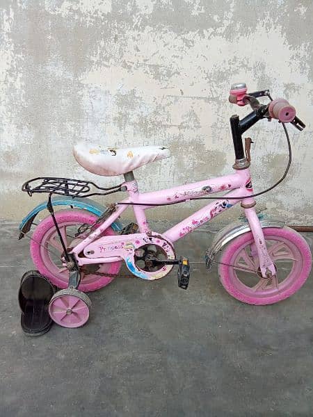 girl cycle pink colour 0