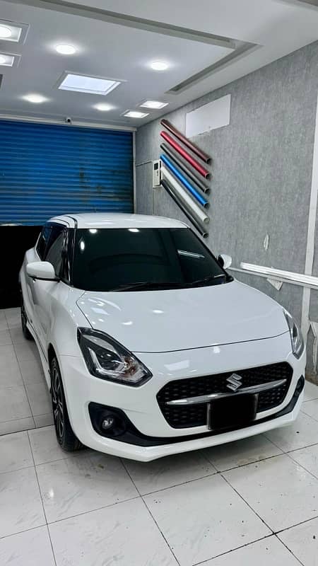 Suzuki Swift 2023 glx 2