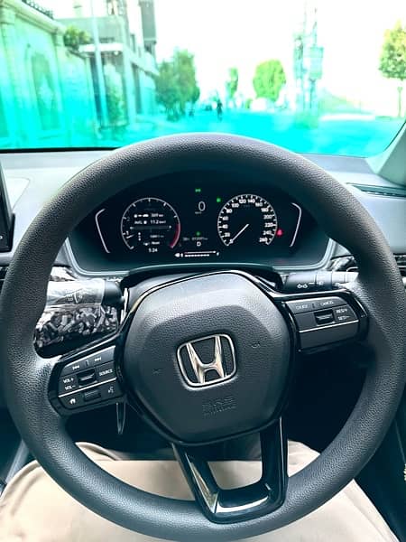 Honda Civic Oriel 2023 4