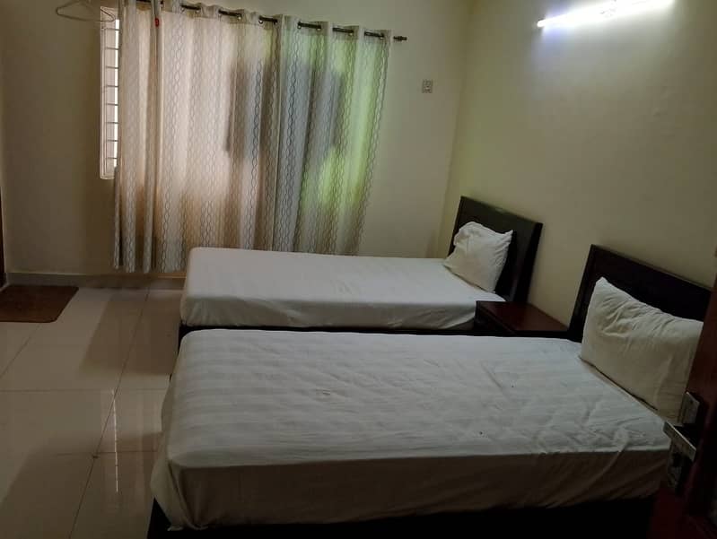 Hostel rooms available in G-13/3 Islamabad food/net/laundry/cleaning 2