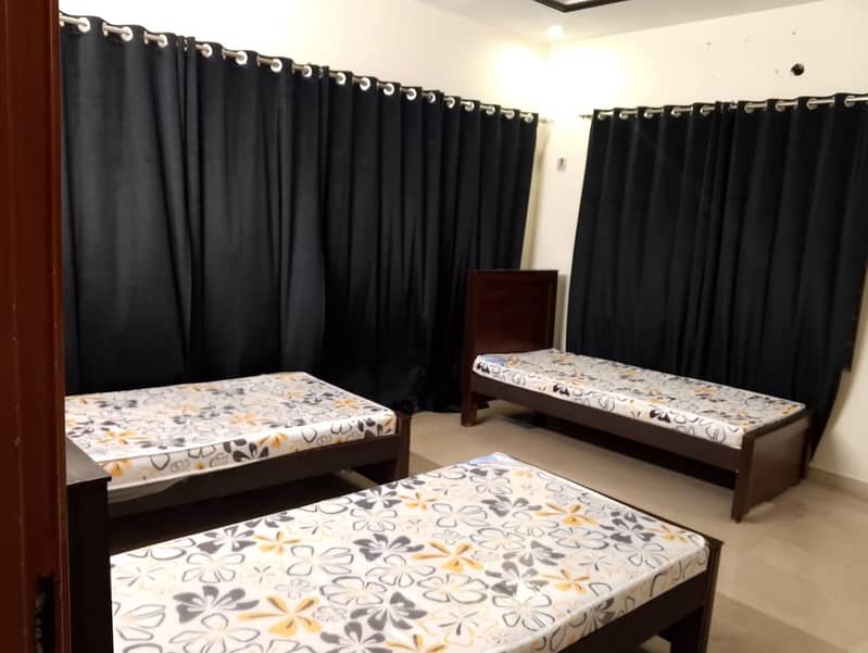 Hostel rooms available in G-13/3 Islamabad food/net/laundry/cleaning 3