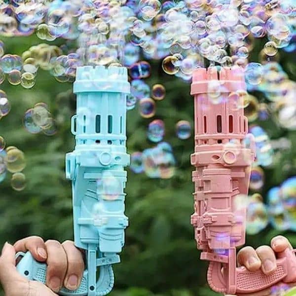 8 HOLE MASSIVE BUBBLE GUN 1