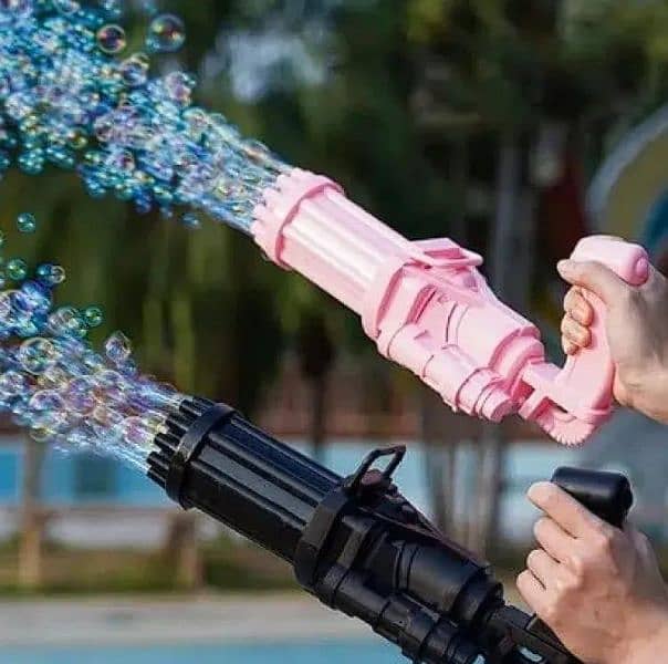 8 HOLE MASSIVE BUBBLE GUN 2