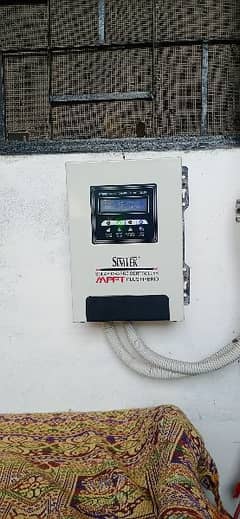 Simtek 60 Amp solar charge controller MPPT