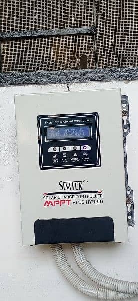 Simtek 60 Amp solar charge controller MPPT 1